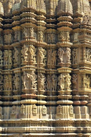 Foto de Pared ornamentada del templo de jagadambi Khajuraho madhya pradesh india - Imagen libre de derechos