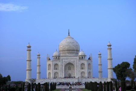 Téléchargez les photos : Taj Mahal Septième merveilles du monde, Agra, Uttar Pradesh, Inde Patrimoine mondial de l'UNESCO - en image libre de droit