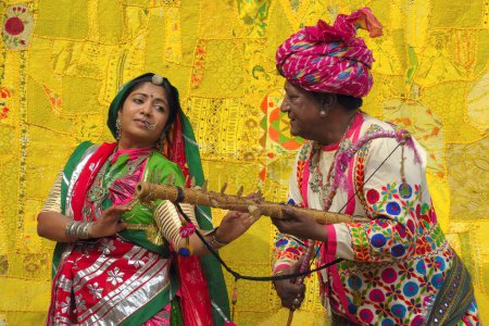 Foto de Músico y bailarín folclórico, Jaisalmer, Rajastán, India - Imagen libre de derechos