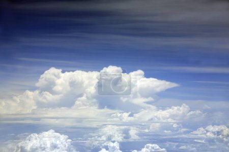 Foto de Nubes desde 38000 pies sobre el nivel del mar - Imagen libre de derechos