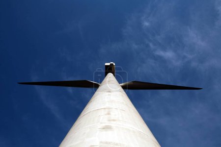 Téléchargez les photos : Moulin à vent à Sankeshwar dans le Karnataka, Inde - en image libre de droit