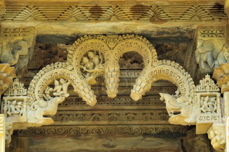 makara torana des kandariya mahadeva Tempels Khajuraho madhya pradesh Indien