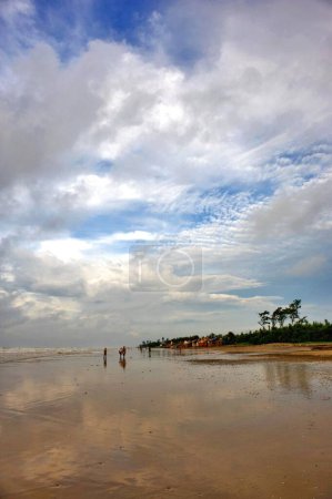 Téléchargez les photos : Seashore, Mandarmoni, Bengale occidental, Inde 3 _ October _ 2009 - en image libre de droit
