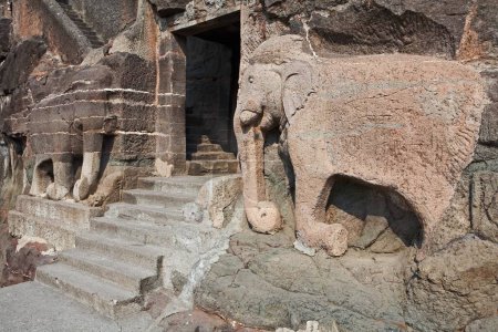 Téléchargez les photos : Grottes Ajanta Maharashtra Inde - en image libre de droit