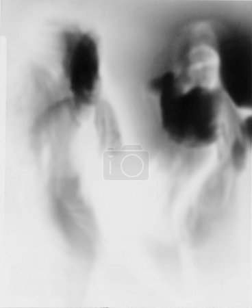 Téléchargez les photos : Flou des danseurs, noir et blanc - en image libre de droit