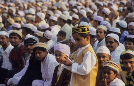 Téléchargez les photos : Petites prières indiennes, vue de jour - en image libre de droit