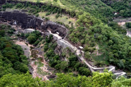 Eine Luftaufnahme des UNESCO-Weltkulturerbes Ajanta-Höhlen in Maharashtra; Indien