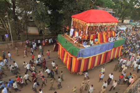 Téléchargez les photos : Char décoré, festival de dussehra, bastar, chhattisgarh, Inde, Asie - en image libre de droit