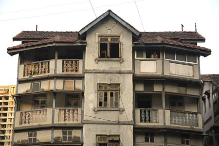 Foto de Viejo señor. jamsetjee jejeebhoy memorial building ; Javji dadaji street ; Tardeo ; Grant Road ; Bombay Mumbai ; Maharashtra ; India - Imagen libre de derechos
