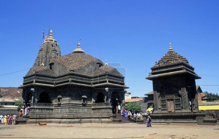 Téléchargez les photos : Temple Shiva et Nandi trimbakeshwar à Nasik au maharashtra Inde - en image libre de droit