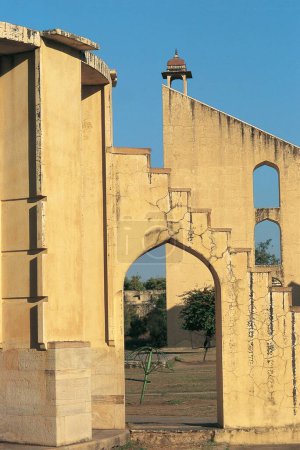 Téléchargez les photos : Observatoire astronomique de Jantar Mantar ; Jaipur ; Rajasthan ; Inde - en image libre de droit