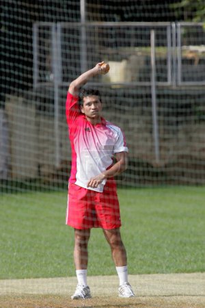 Foto de Master Blaster Sachin Tendulkar net practicando; Bombay Mumbai; Maharashtra; India - Imagen libre de derechos