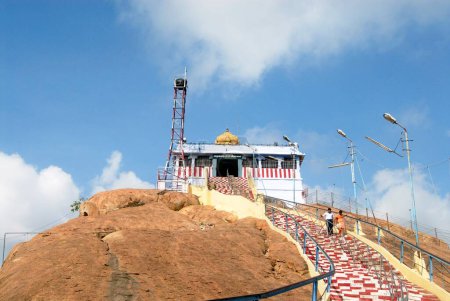 Téléchargez les photos : Temple Utchipillaiyar Sannathi dédié au seigneur Ganesh ; Fort Rock à Tiruchirappalli ; Trichy ; Tamil Nadu ; Inde - en image libre de droit