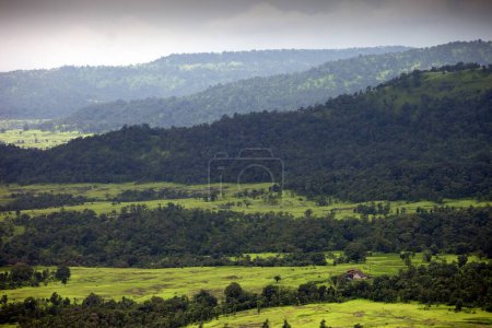 Téléchargez les photos : Paysage de Malshej Ghat Thane Maharashtra Inde Asie - en image libre de droit