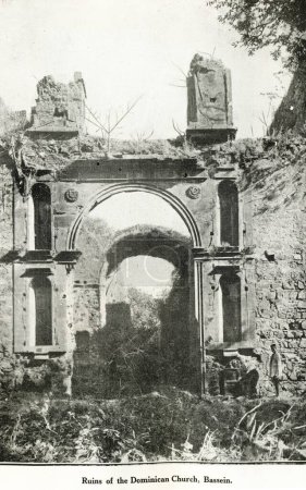 Foto de Ruinas de la comunidad católica de la Iglesia Dominicana; Bassein; Vasai; Maharashtra; India - Imagen libre de derechos