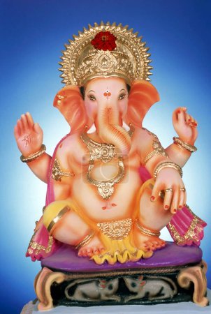 Téléchargez les photos : Ganesh ganpati Festival, Éléphant tête Dieu procession - en image libre de droit