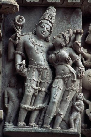 Téléchargez les photos : Gravure sur pierre sur le temple Parshvanatha, Khajuraho, Madhya Pradesh, Inde, Asie - en image libre de droit