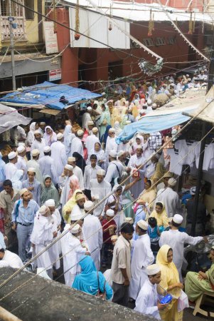 Téléchargez les photos : Bohris devant la mosquée de Bombay maintenant Mumbai, Maharashtra, Inde - en image libre de droit