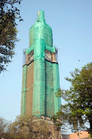 Foto de Reparaciones y restauración Rajabai Clock Tower mumbai Maharashtra India Asia - Imagen libre de derechos