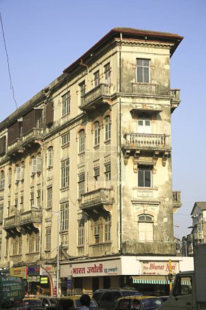 Téléchargez les photos : Nouveau petit manoir, rue N. Bharucha marg, Grant Road, Bombay Mumbai, Maharashtra, Inde - en image libre de droit