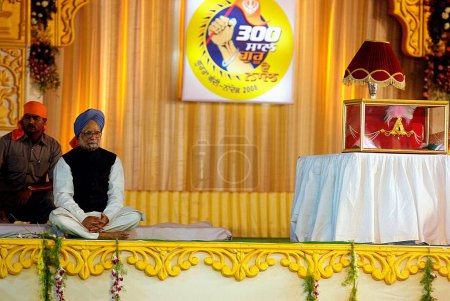 Foto de El Primer Ministro, Dr. Manmohan Singh, celebró en ocasión del 300 aniversario de la Consagración del Guru Granth Sahib, Nanded, Maharashtra, India 30 de octubre de 2008 - Imagen libre de derechos