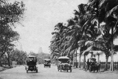 Téléchargez les photos : Vieille photo vintage de Queens Road Mumbai maharashtra Inde - en image libre de droit