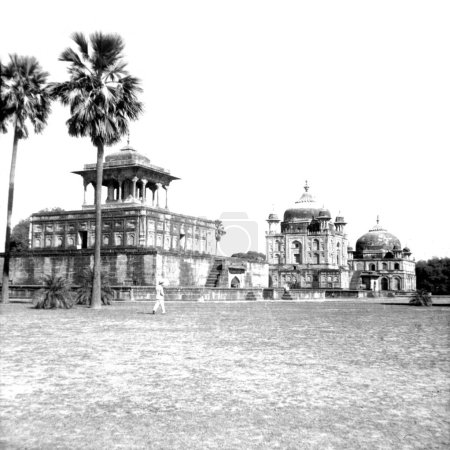 vieja diapositiva de la linterna vintage de la mezquita del monumento, bijapur, karnataka, India Asia