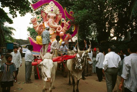 Téléchargez les photos : Idole de seigneur ganesh (dieu tête d'éléphant), Festival Ganesh ganpati, Inde - en image libre de droit