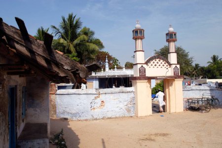 Téléchargez les photos : École Al Masjidul Musharraf Arabi fondée en 1708 ; Pulicat Pazhaverkadu ; Tamil Nadu ; Inde - en image libre de droit