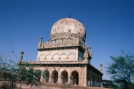 Foto de Qutb Shahi Tombs, Golconda Fort, Hyderabad, Andhra Pradesh, India, Asia - Imagen libre de derechos