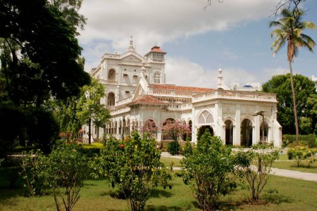 Einzigartige Architektur des 1892 von Sultan Mohamed Shah erbauten Aga Khan-Palastes; Pune; Maharashtra; Indien