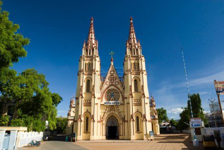 Téléchargez les photos : Cathédrale Sainte-Marie construite en 1916 ; Madurai ; Tamil Nadu ; Inde - en image libre de droit