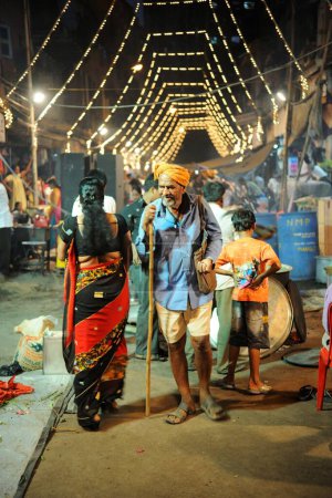 Téléchargez les photos : Mendiant en kamathipura, Bombay Mumbai, Maharashtra, Inde - en image libre de droit