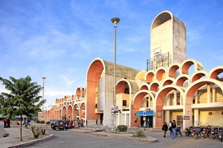 Téléchargez les photos : Nouvelle gare de Bhopal, Bhopal, Madhya Pradesh, Inde - en image libre de droit