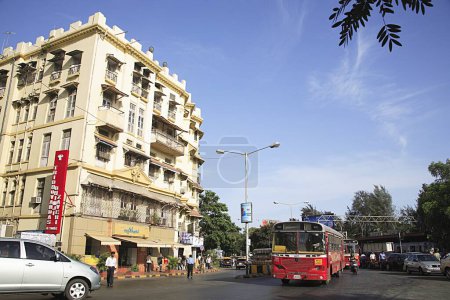 Téléchargez les photos : Ancien bâtiment Radhbhai Mansion, Maharishi Karve road, Charni Road, Bombay Mumbai, Maharashtra, Inde - en image libre de droit