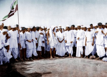 Foto de Mahatma Gandhi en Pinchot salt depot, Surat, Gujarat, India, Asia, abril 1930 - Imagen libre de derechos