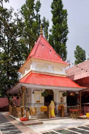 Foto de Templo de Naina devi, Nainital, Uttaranchal Uttarakhand, India - Imagen libre de derechos