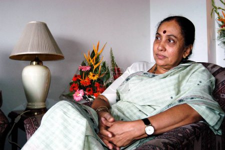 Foto de La líder del Congreso Indio de Asia del Sur I Margaret Alwa en Sahaydri Guest House en Bombay ahora Mumbai, Maharashtra, India NO MR - Imagen libre de derechos