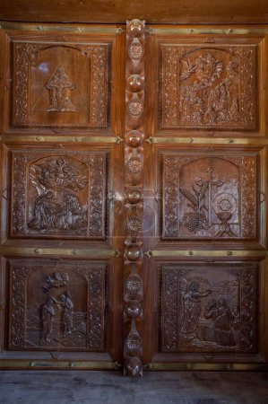 Tür der syro-malabarischen katholischen Kirche, Palayur, Thrissur, Kerala, Indien, Asien