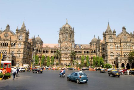 Foto de CST Chhatrapati Shivaji Terminus, Bombay now Mumbai, Maharashtra, India - Imagen libre de derechos