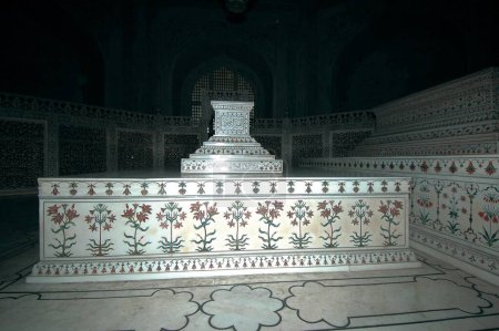 Photo for Cenotaph, taj mahal, agra, delhi, india, asia - Royalty Free Image