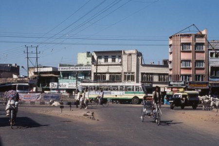 Foto de Vista de la concurrida calle en la ciudad de Kota, Rajastán, India, Asia - Imagen libre de derechos