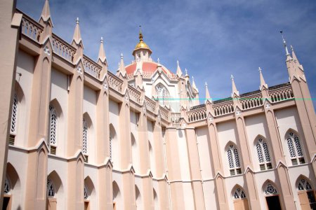 Téléchargez les photos : Notre-Dame de la cathédrale de Lourdes a sanctuaire souterrain intéressant ; Thrissur ; Kerala ; Inde - en image libre de droit