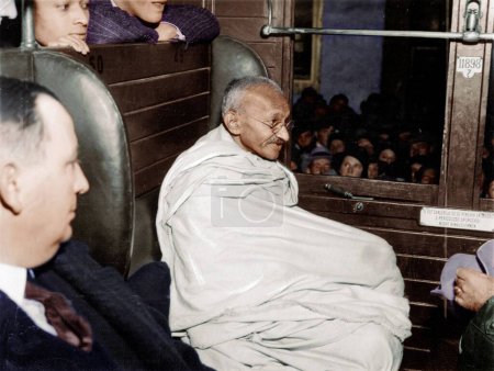 Foto de Parada de Mahatma Gandhi en Montreux, Suiza, viaje de París a Ginebra, 5 de diciembre de 1931 - Imagen libre de derechos