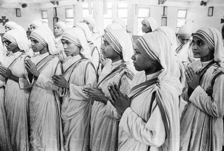 Photo for Missionaries of Charity Mother Teresa at Nirmal Hariday, Kalighat, Calcutta - Royalty Free Image