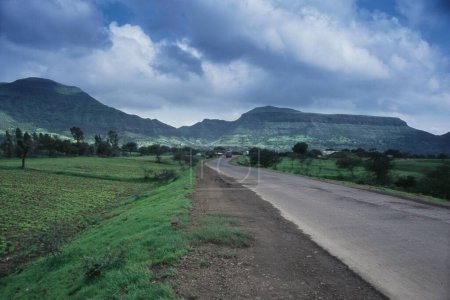 Landschaft bei Malshej Ghat bei Kalyan, Maharashtra, Indien
