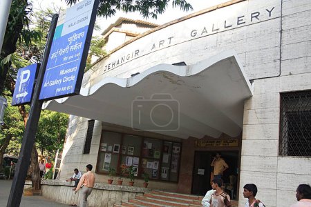 Téléchargez les photos : Galerie d'art Jehangir ; Bombay Mumbai ; Maharashtra ; Inde - en image libre de droit