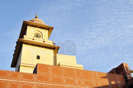 Téléchargez les photos : Palais Jantar Mantar à Jaipur au Rajasthan Inde - en image libre de droit