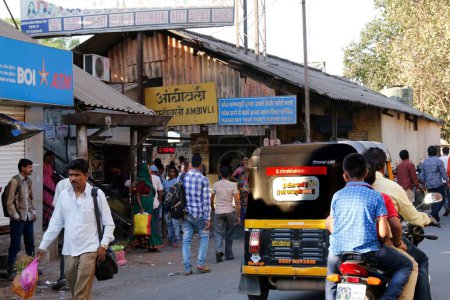 Téléchargez les photos : Ambivli gare, thane, maharashtra, Inde, Asie - en image libre de droit