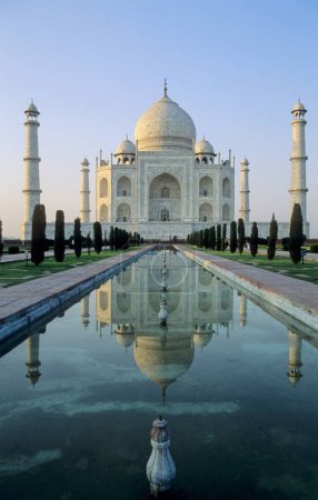 Téléchargez les photos : Taj mahal, agra, uttar pradesh, Inde - en image libre de droit